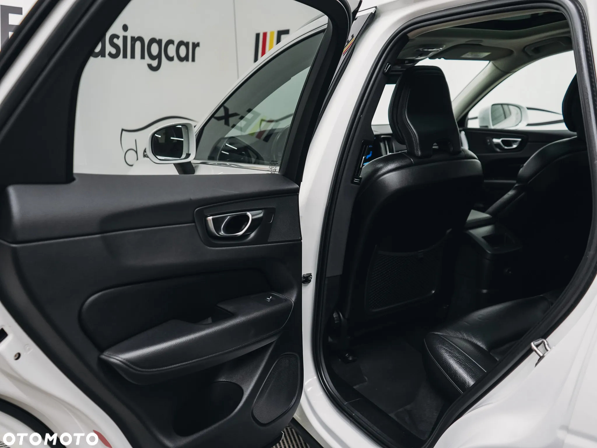 Volvo XC 60 T6 AWD Plug-In Hybrid Inscription - 17