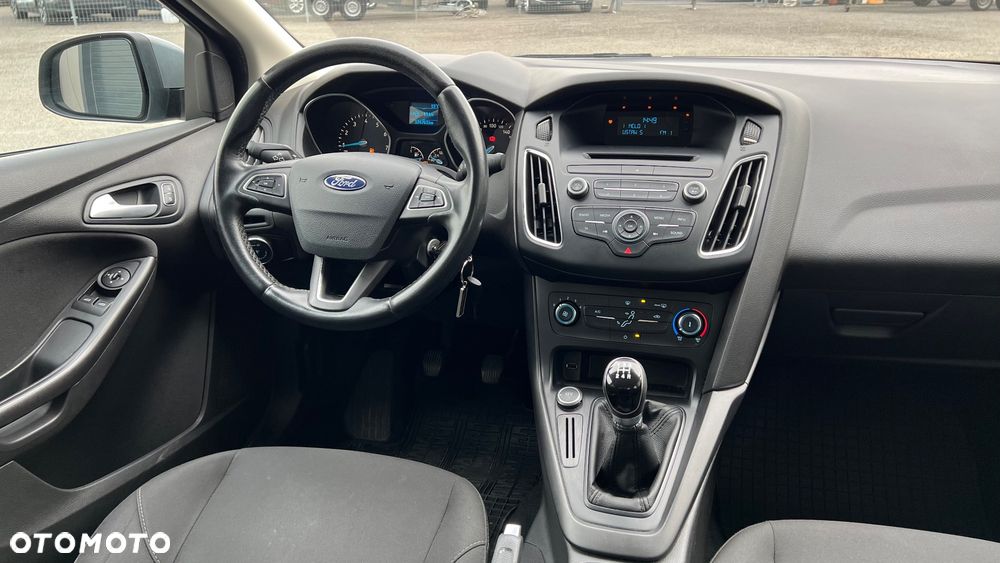Ford Focus 1.6 Trend - 8