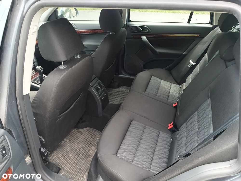 Skoda Octavia 2.0 TDI DPF Elegance - 9
