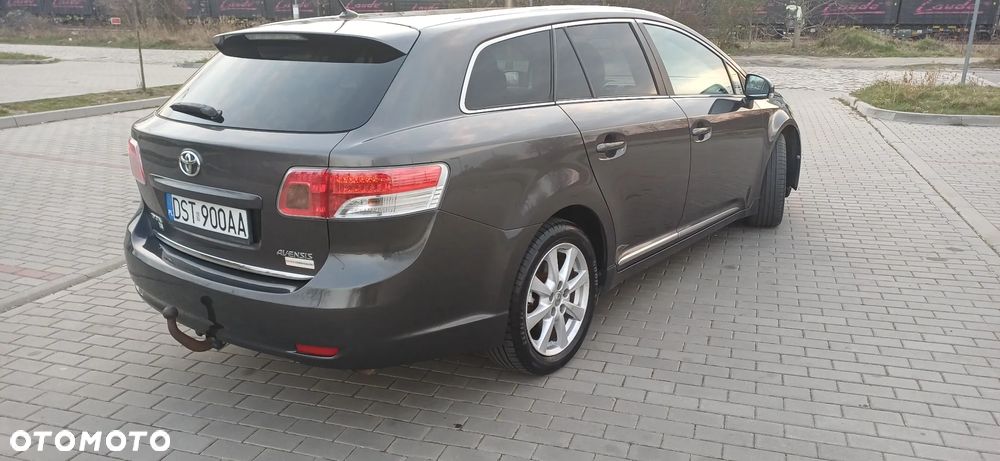 Toyota Avensis 2.2 D-4D Premium - 5