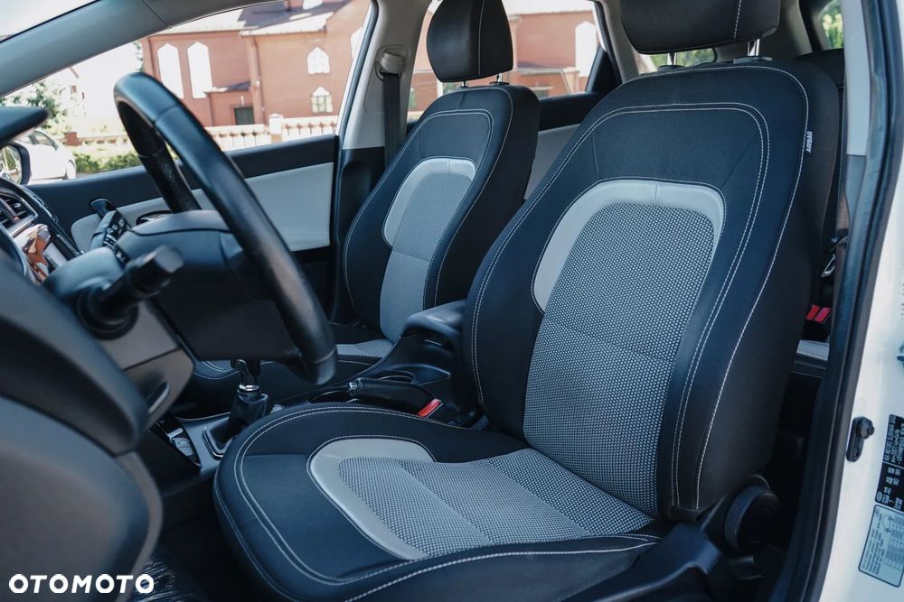 Kia Ceed 1.4 L - 22