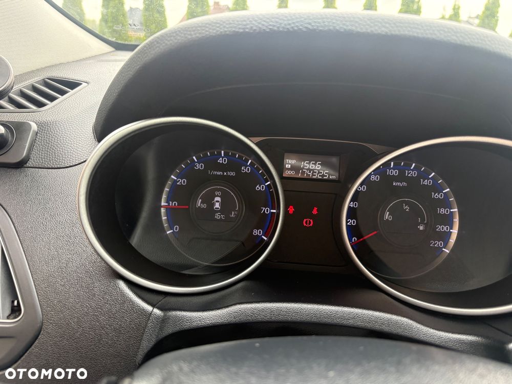 Hyundai ix35 2.0 4WD Trend - 23