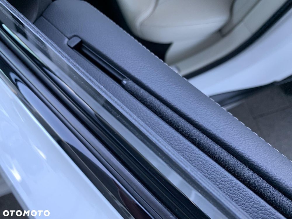 Volvo V90 Cross Country - 22