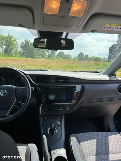 Toyota Auris - 17
