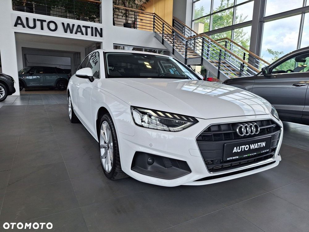 Audi A4 Limousine - 4