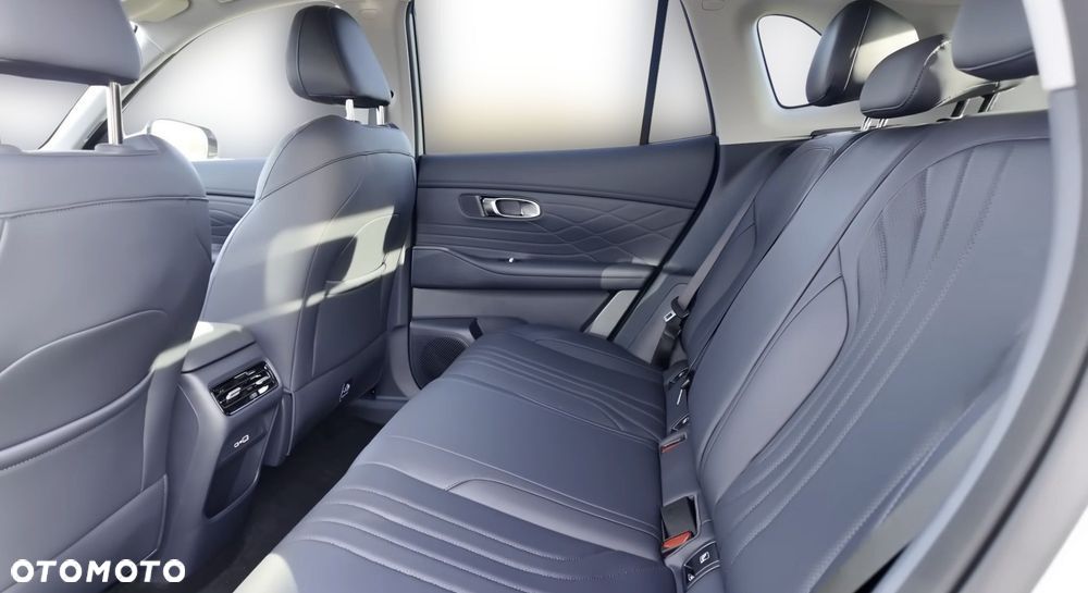 Geely Starray EM-i 1.5 PHEV Pro - 8
