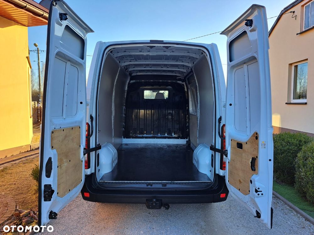 Nissan NV400 - 7