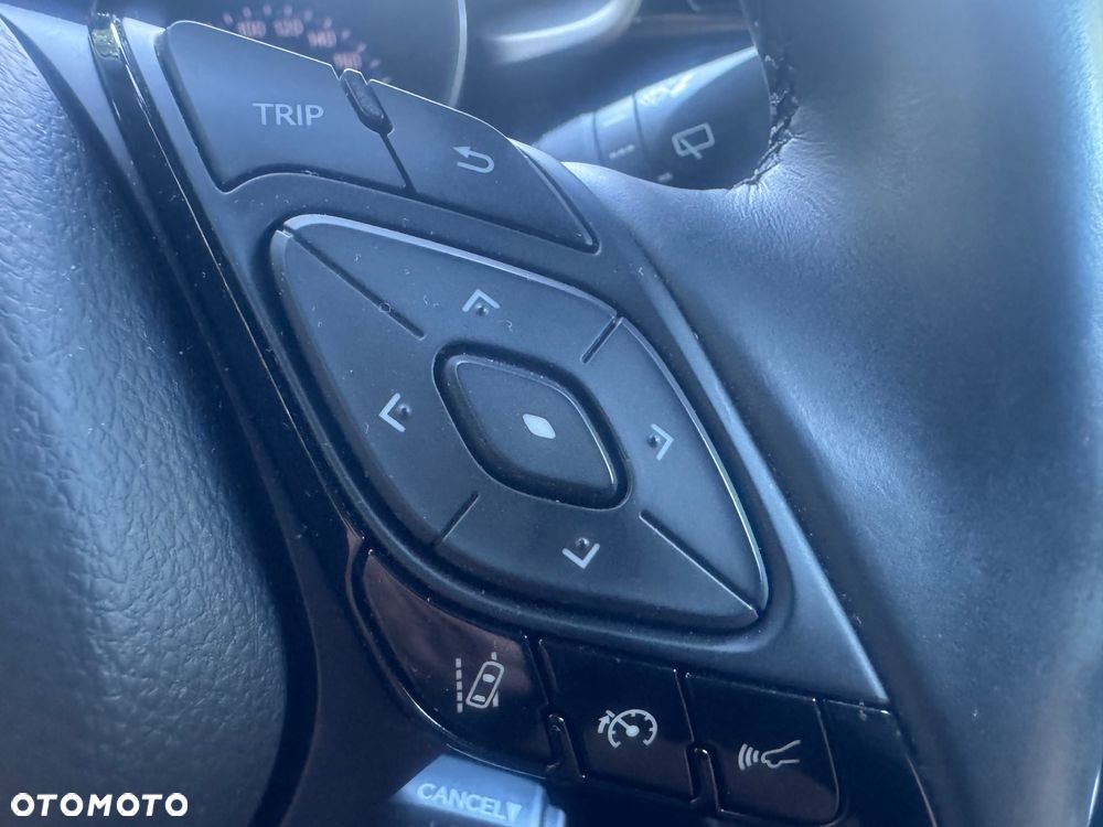 Toyota C-HR 1.8 Hybrid GPF Executive - 23