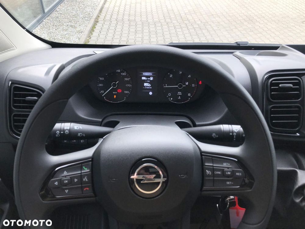 Opel Movano - 10