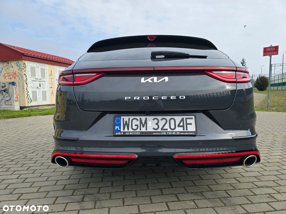 Kia ProCeed - 12