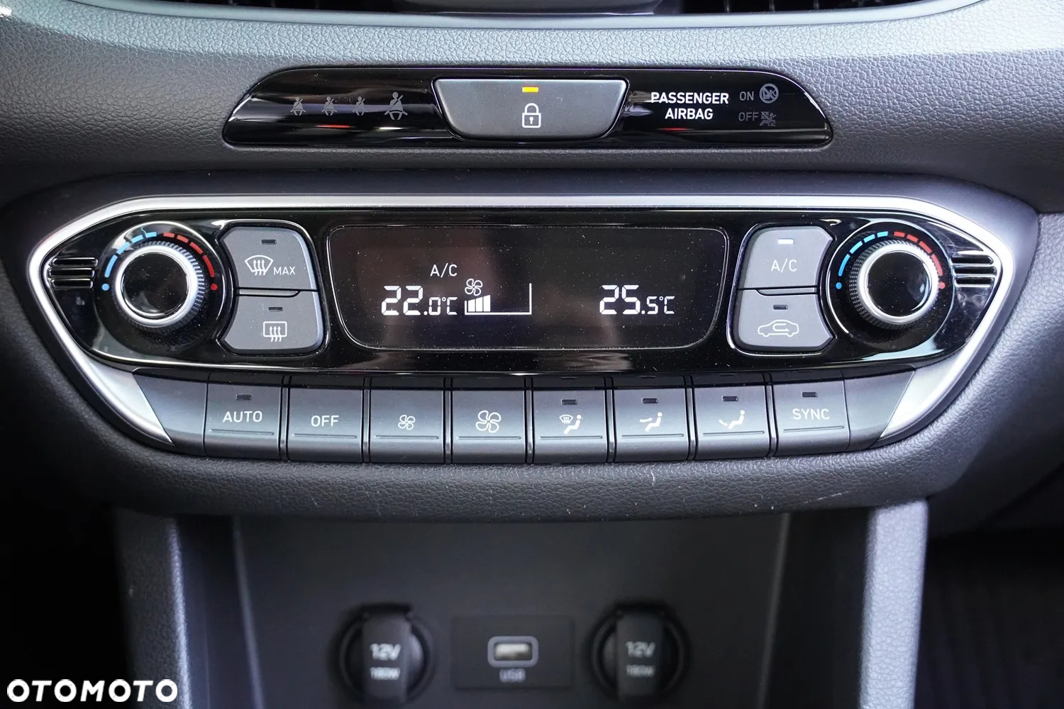 Hyundai i30 1.5 T-GDI 48V Classic + - 10