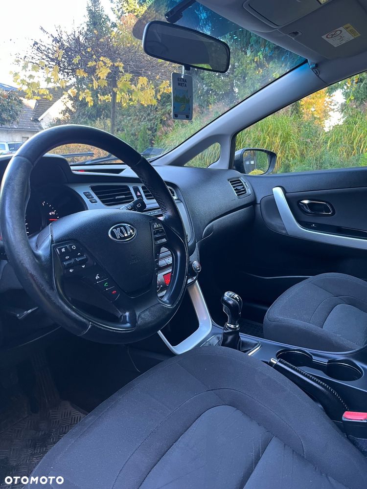Kia Ceed - 16