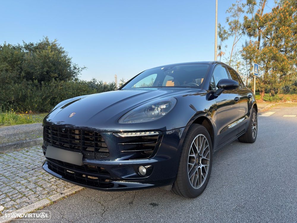 Porsche Macan Standard - 2