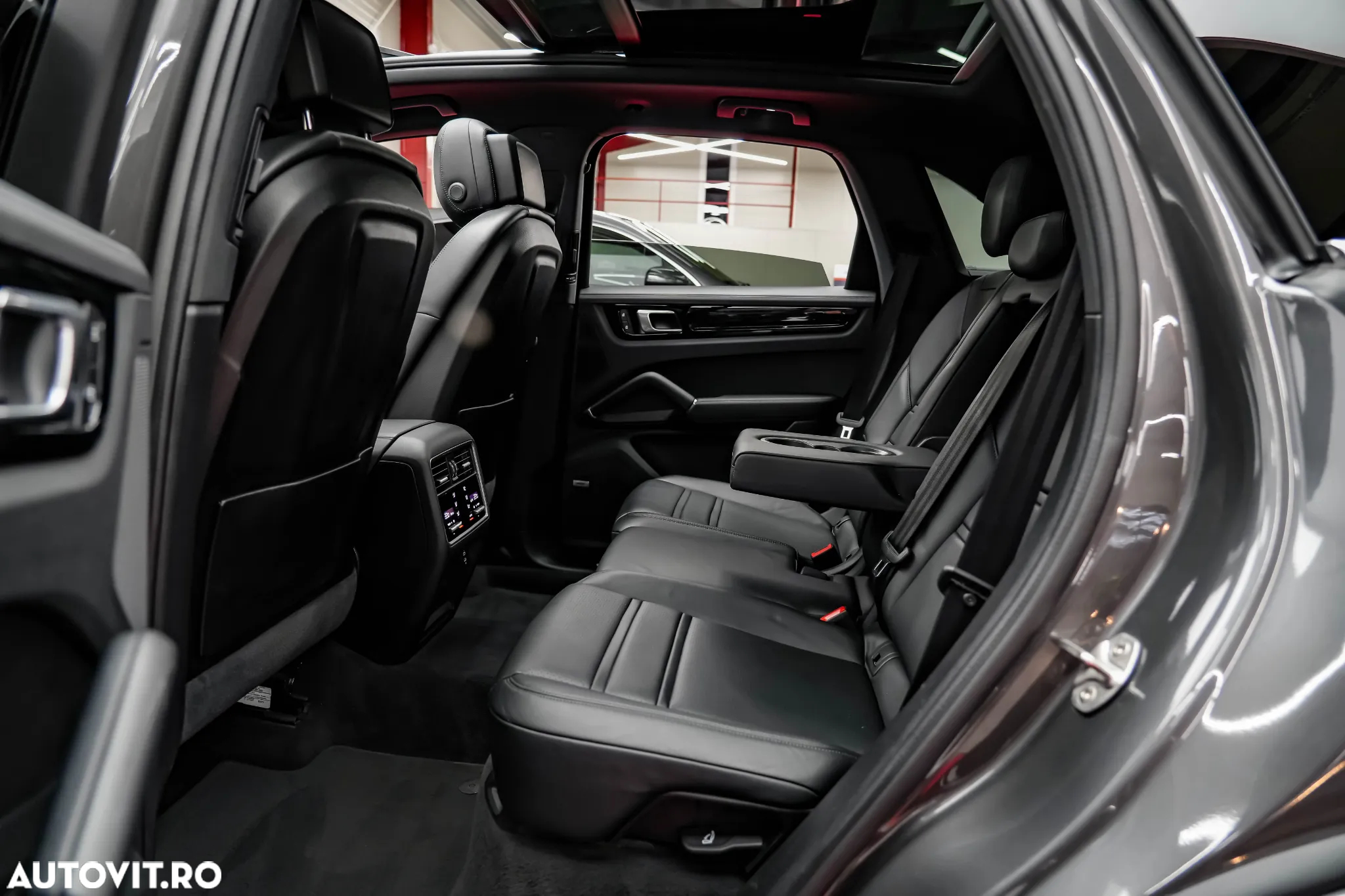 Porsche Cayenne E-Hybrid Tiptronic S Platinum Edition - 11
