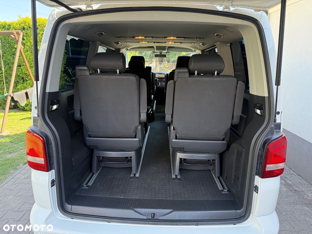 Volkswagen Multivan - 37