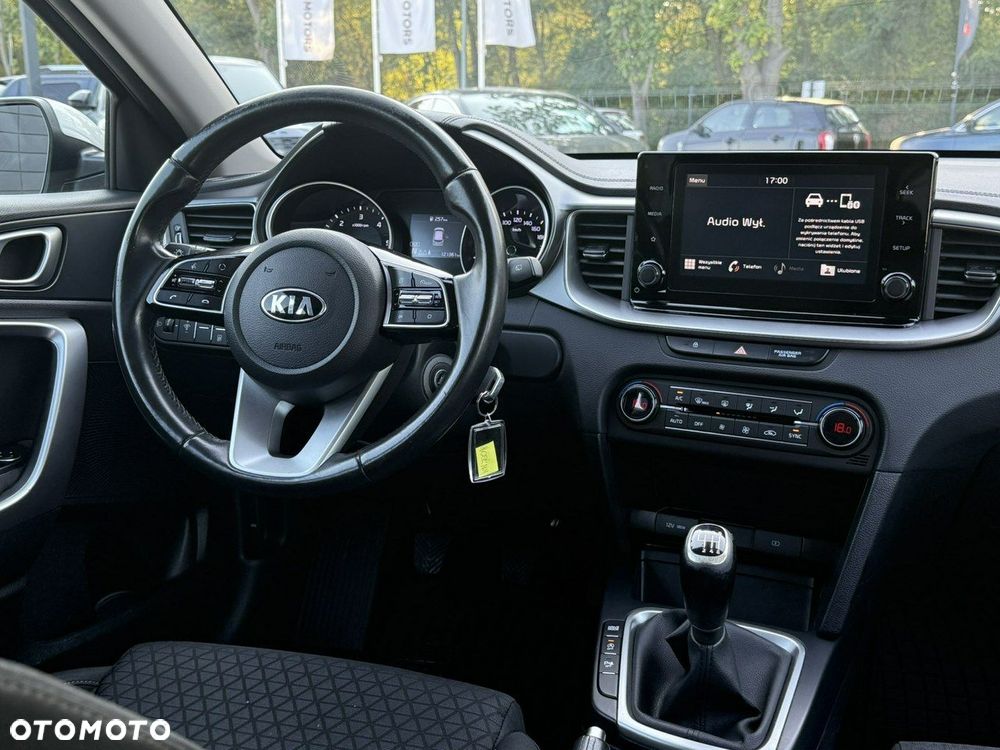 Kia Ceed - 20