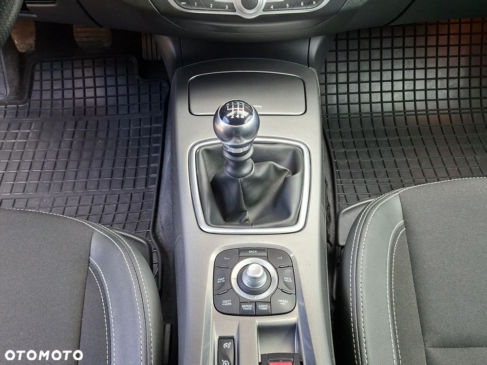 Renault Laguna 2.0 dCi Initiale - 22