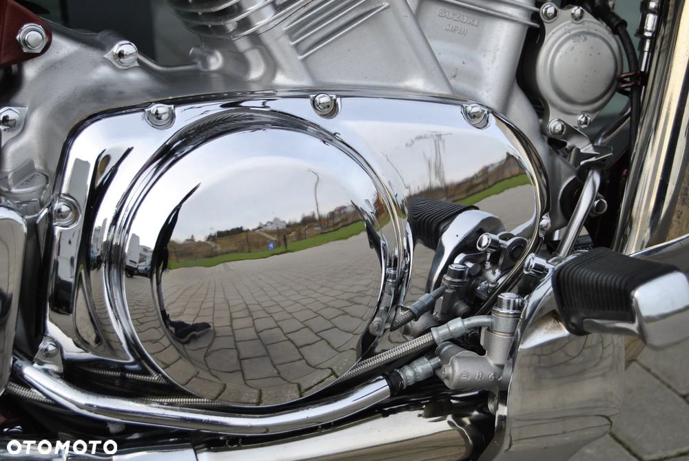 Suzuki Intruder - 24