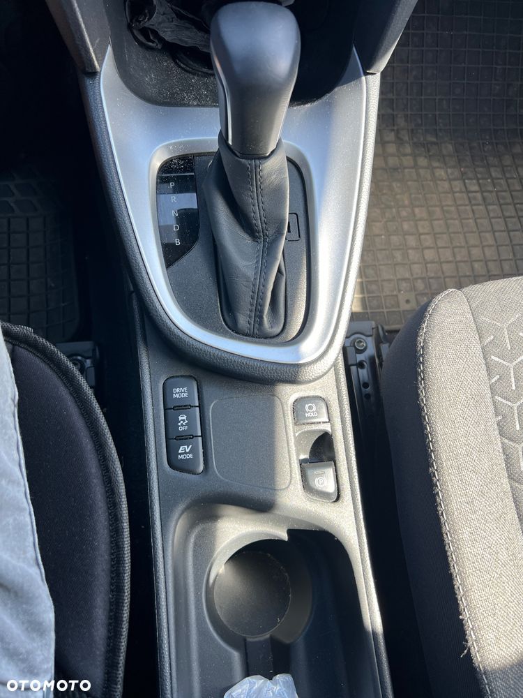 Toyota Yaris - 14