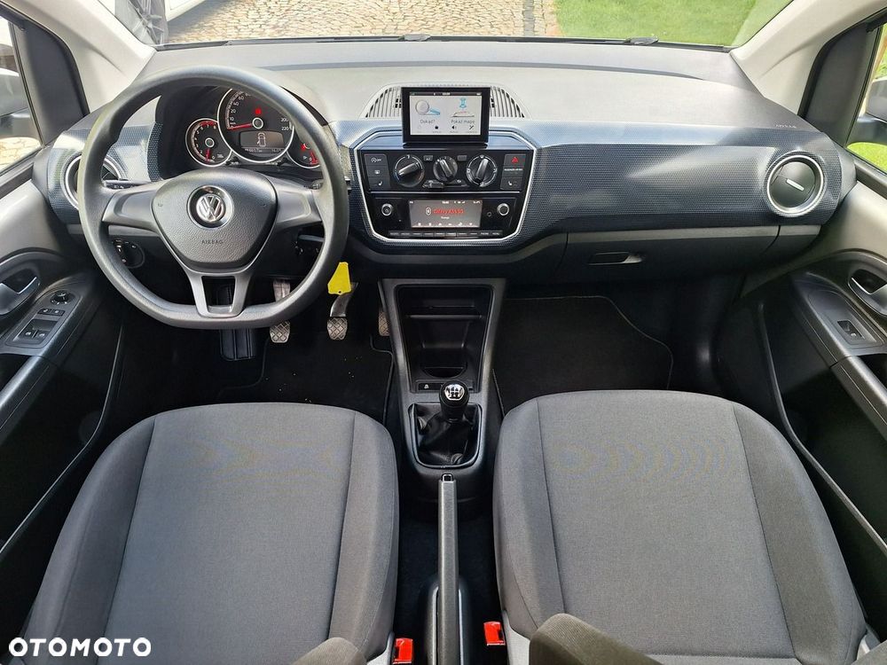 Volkswagen up! (BlueMotion Technology) move - 5