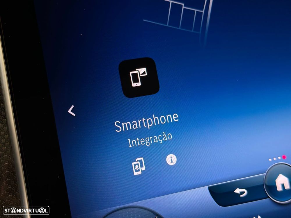 Mercedes-Benz C 300 e AMG Line - 24