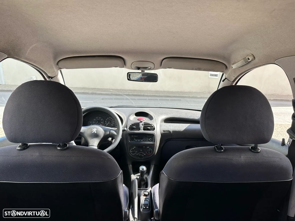 Peugeot 206 1.1 Color Line - 25