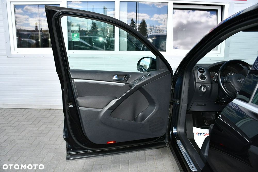 Volkswagen Tiguan - 33