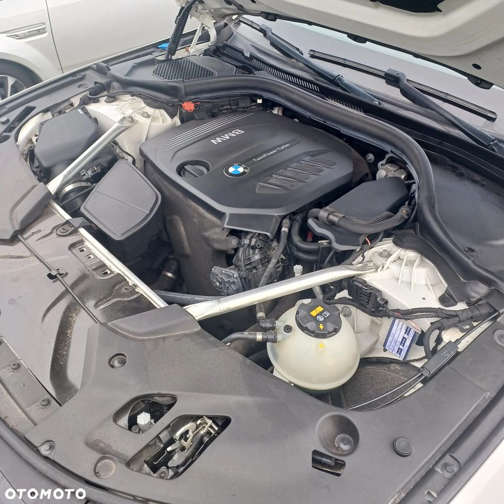 BMW Seria 5 520d xDrive Luxury Line sport - 15