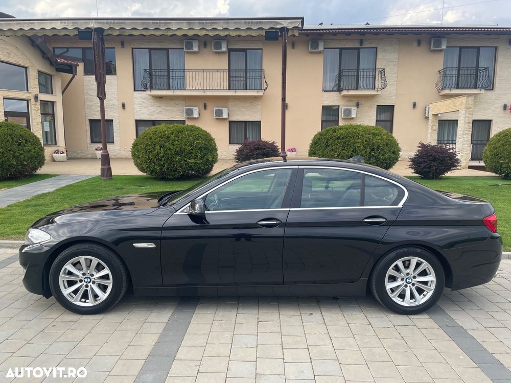 BMW Seria 5 520d Aut. - 9
