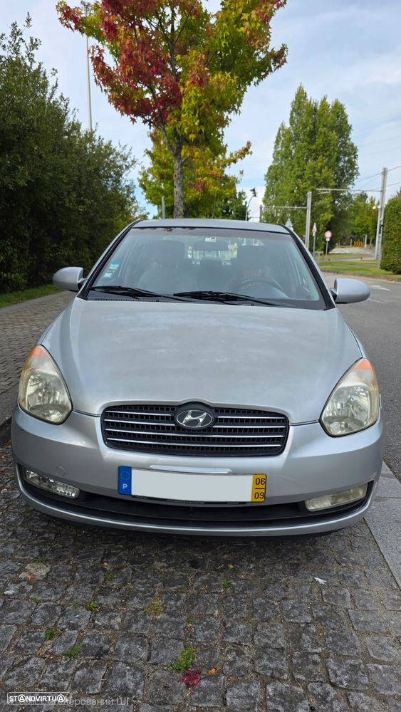 Hyundai Accent - 6