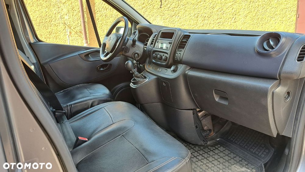 Opel Vivaro L2H1 2,9t Edition - 10