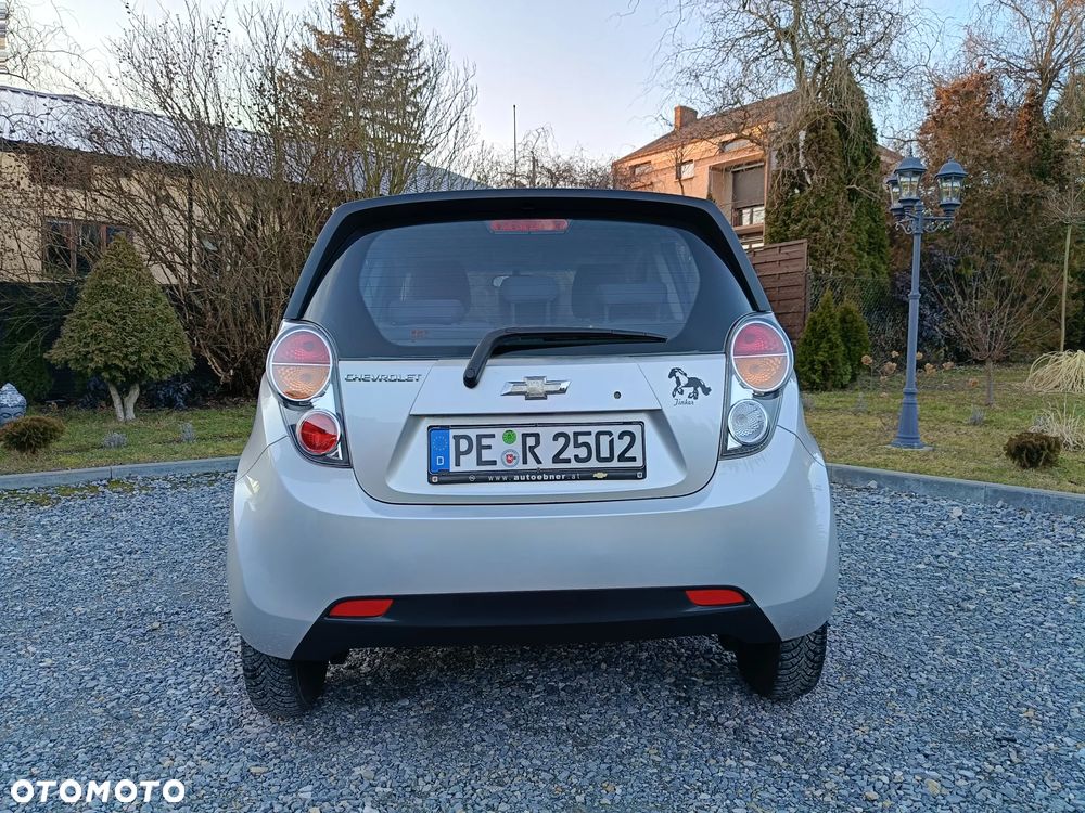 Chevrolet Spark 1.0 LT - 24