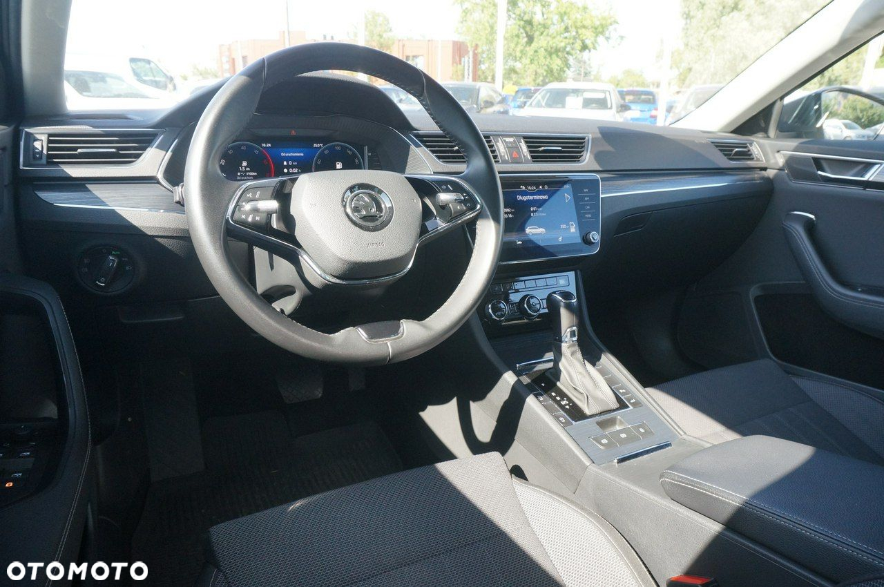 Skoda Superb 2.0 TDI SCR Style DSG - 17