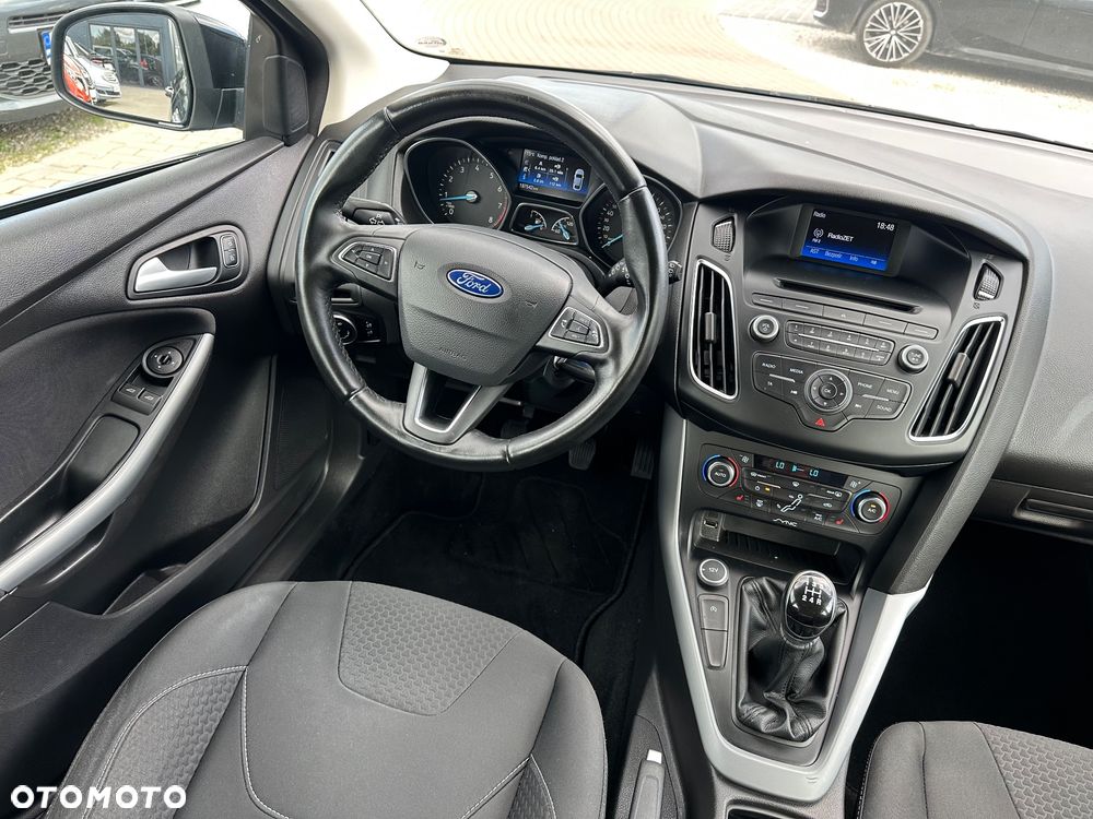 Ford Focus 1.0 EcoBoost Start-Stopp-System COOL&CONNECT DESIGN - 28