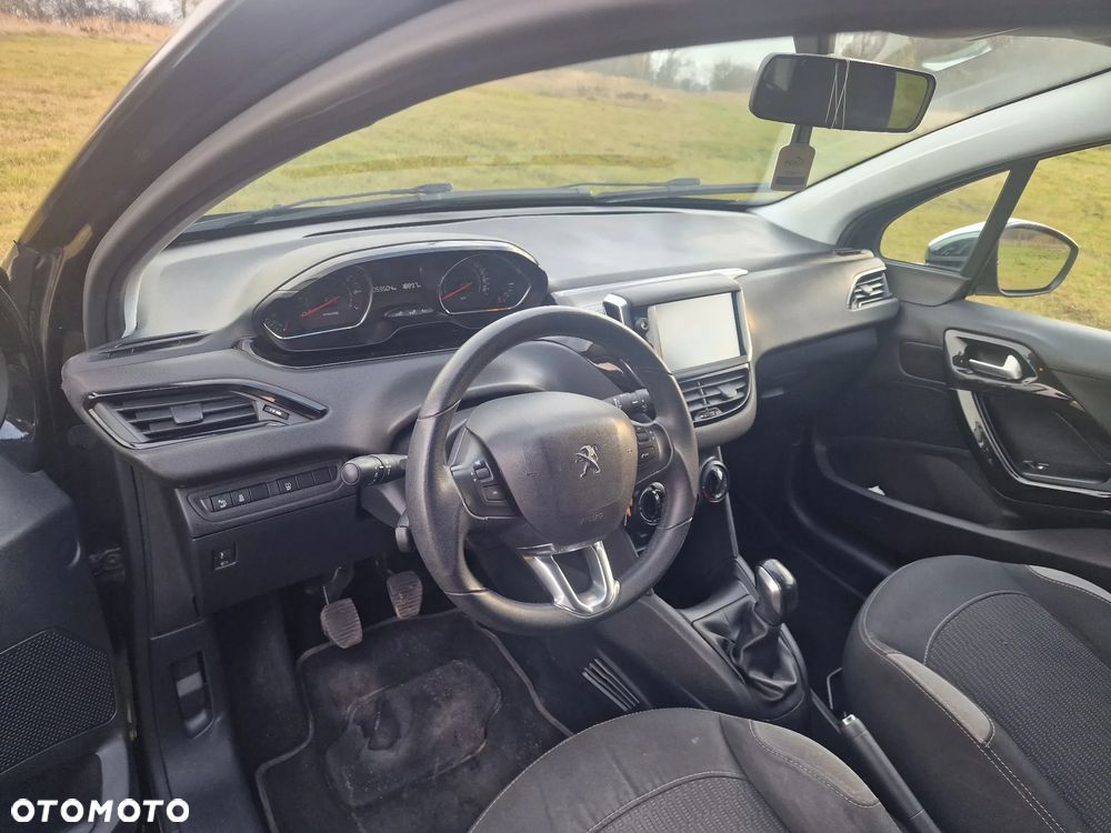 Peugeot 208 82 PureTech Style - 19