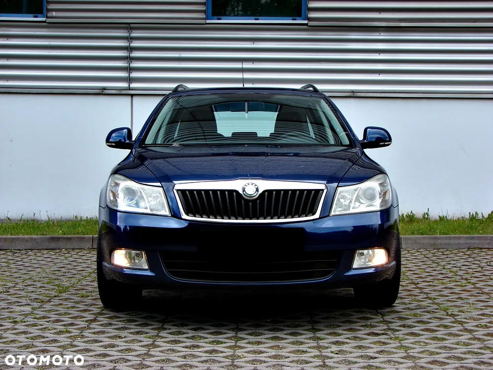 Skoda Octavia 1.6 Combi Advance - 7