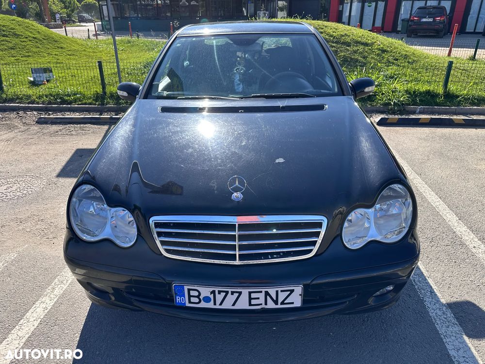 Mercedes-Benz C - 8