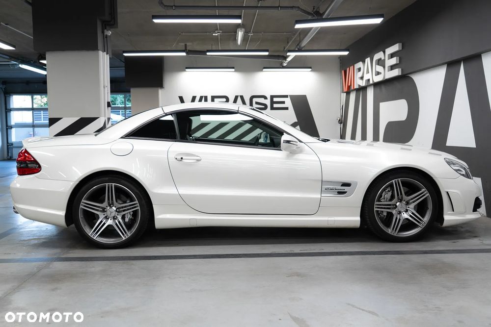 Mercedes-Benz SL 63 AMG - 17
