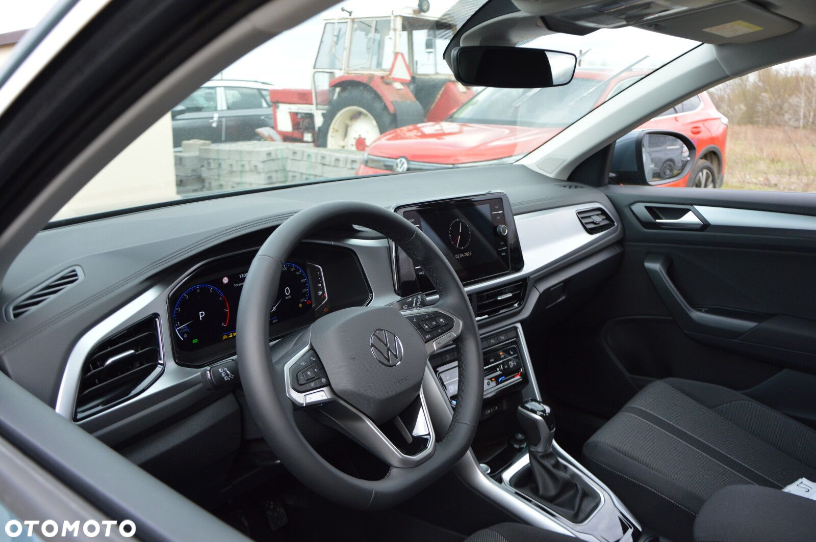 Volkswagen T-Roc - 9