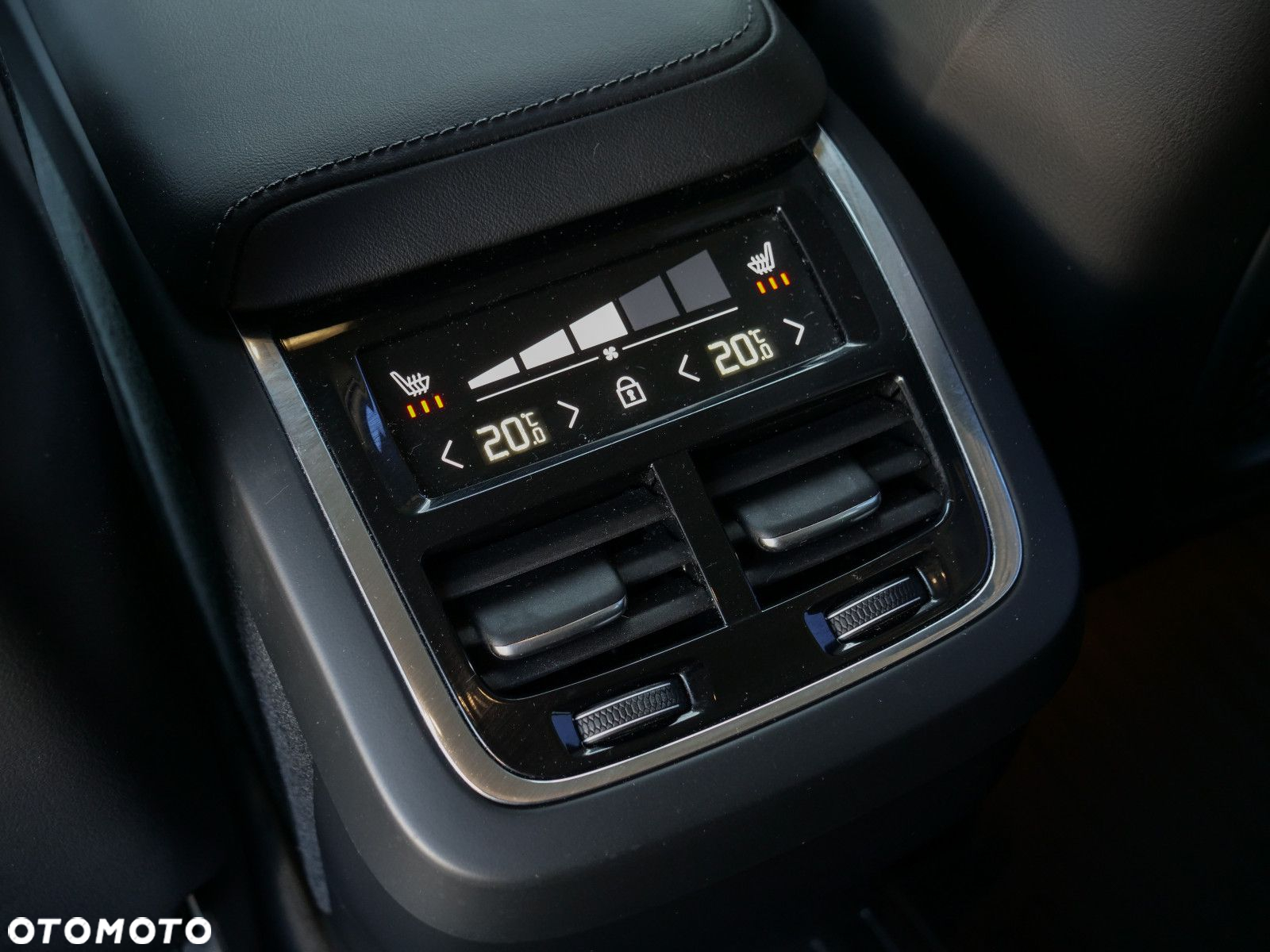 Volvo XC 60 - 16