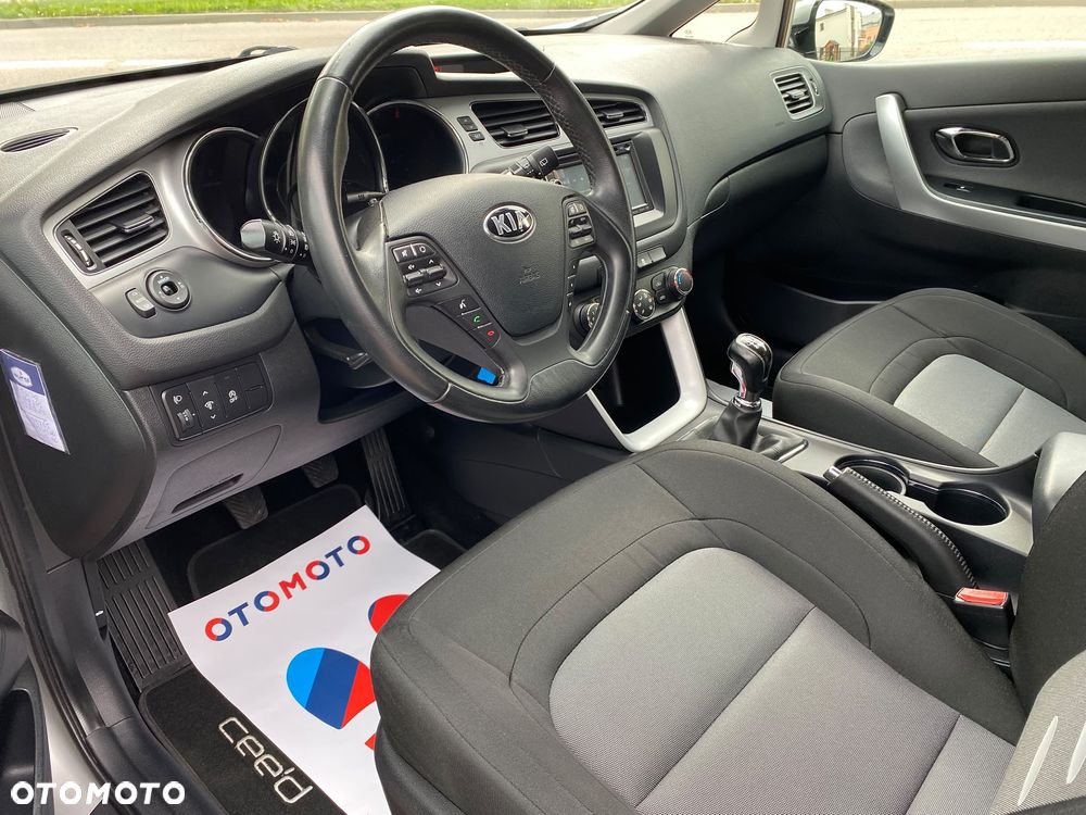 Kia Ceed 1.6 GDI Edition 7 - 10