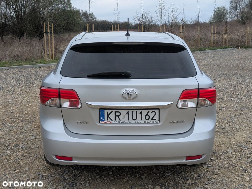 Toyota Avensis 1.8 Premium EU5 - 3