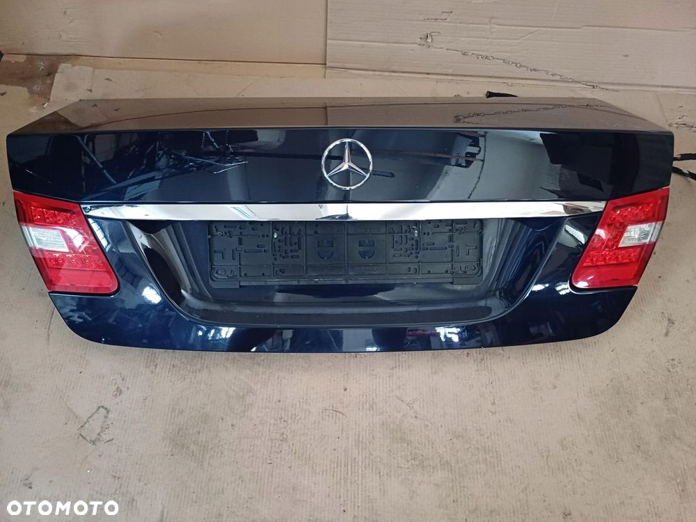 Klapa Bagażnika Kompletna MERCEDES W212 2009-2013 890 Sedan - 5