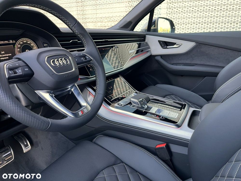 Audi Q7 - 24
