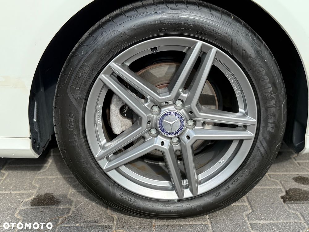 Mercedes-Benz Klasa E 200 CDI DPF BlueEFFICIENCY 7G-TRONIC Elegance - 7