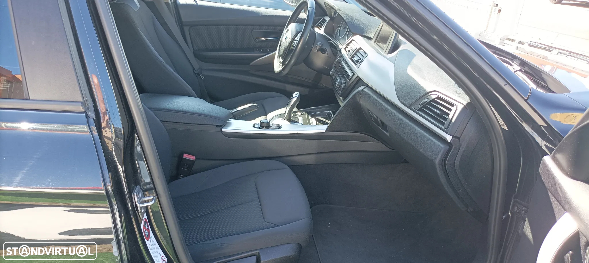 BMW 318 d Auto Line Sport - 21