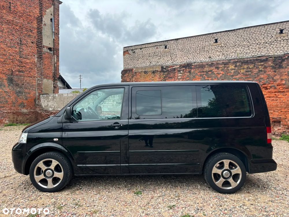 Volkswagen Multivan - 10