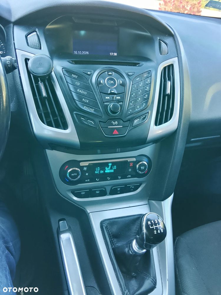 Ford Focus - 25
