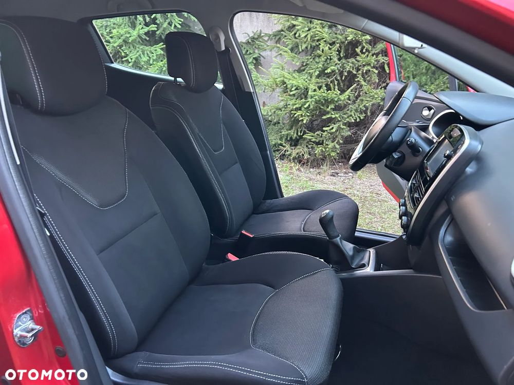 Renault Clio 1.2 16V 75 Life - 22