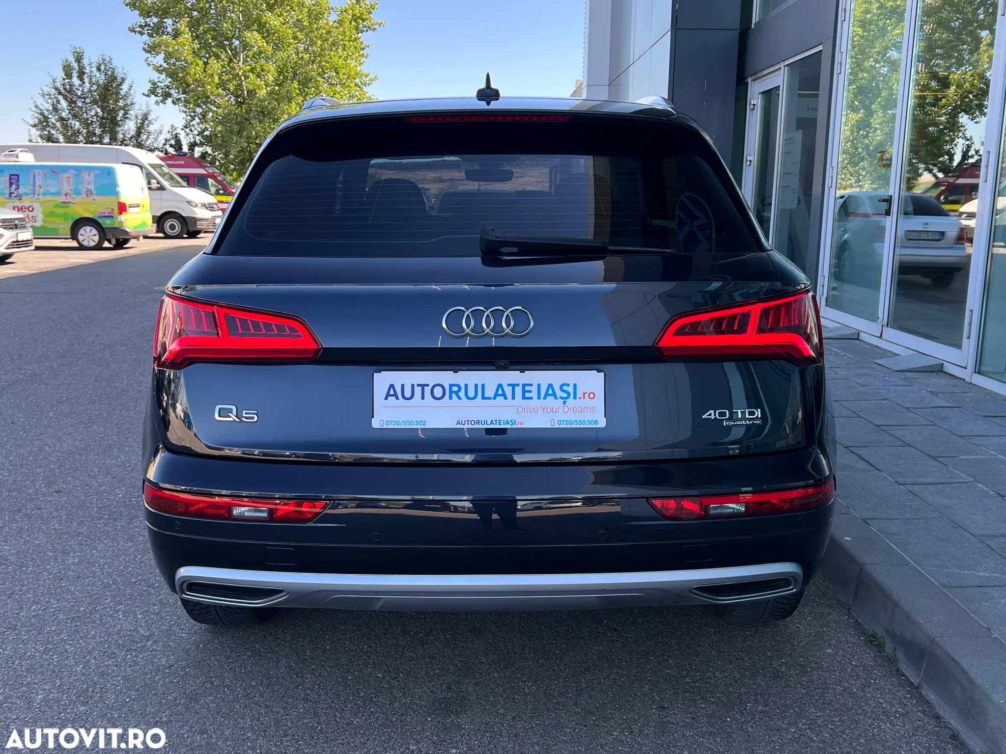 Audi Q5 2.0 40 TDI quattro S tronic Design - 5